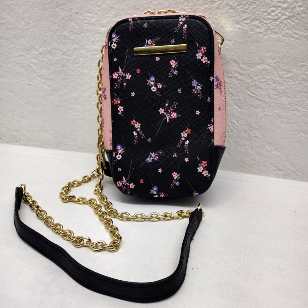 Women's No boundaries faux leather crossbody pink floral handbag